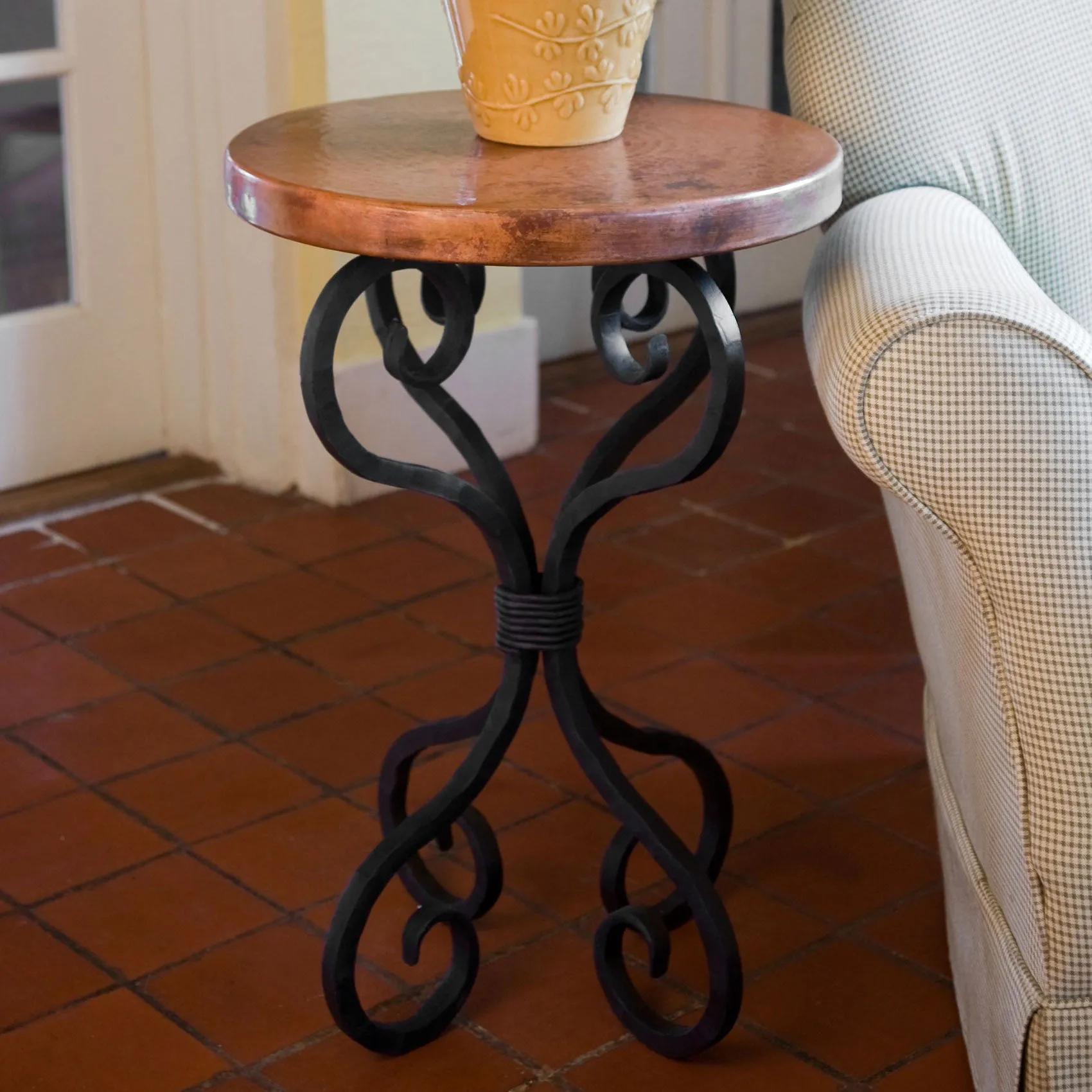 Alexander Accent Table with 18" Round Top